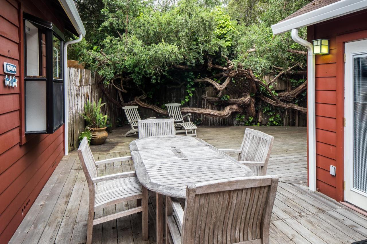 Andril Fireplace Cottages Pacific Grove Exterior photo